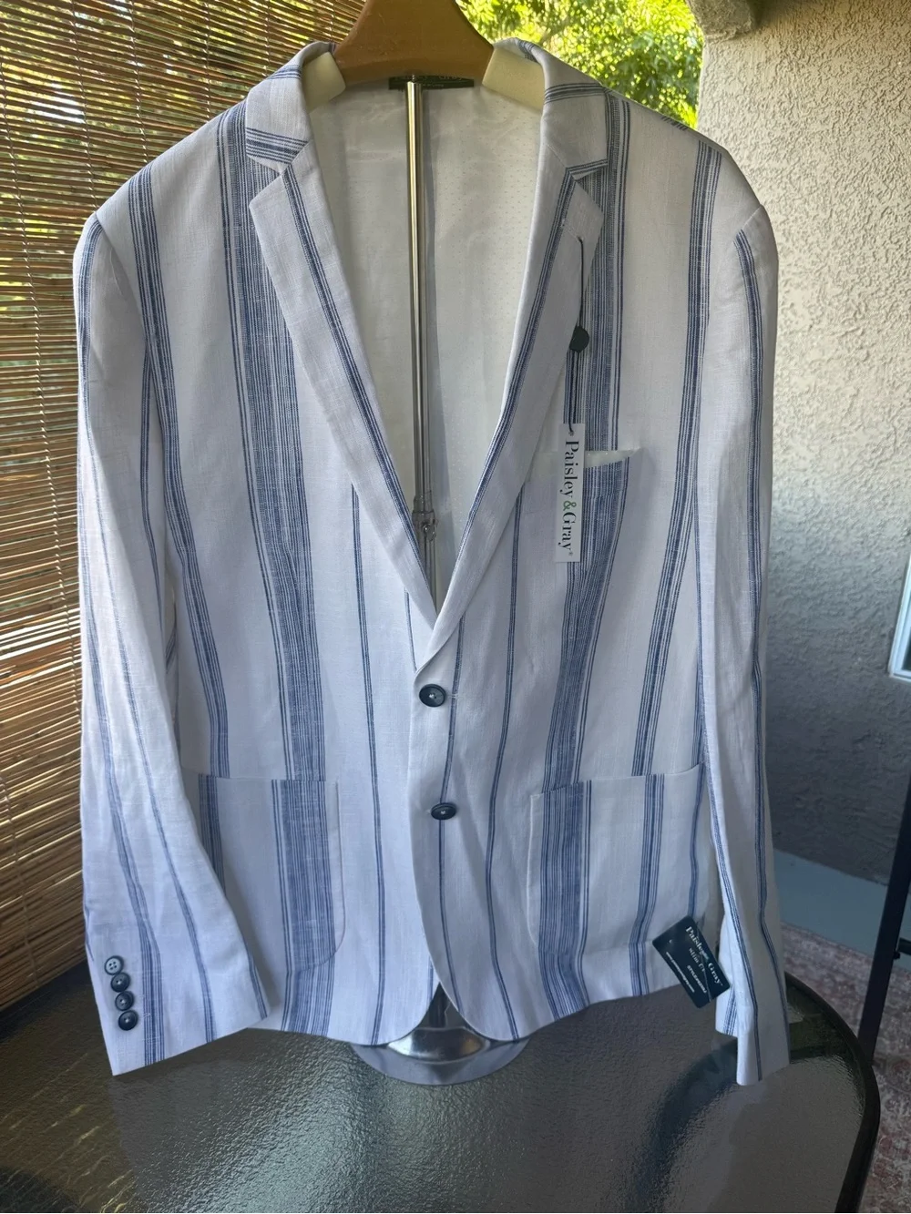 Paisley & Gray linen blend White Blazer with Blue Pinstripes - Picture 1 of 14